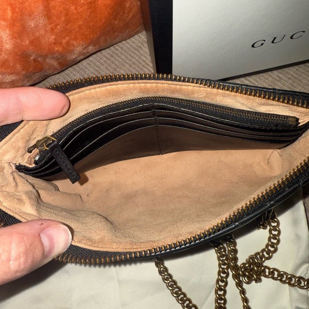 /traded/💯 Gucci Marmont Pochette Bag - Picture 10 of 14